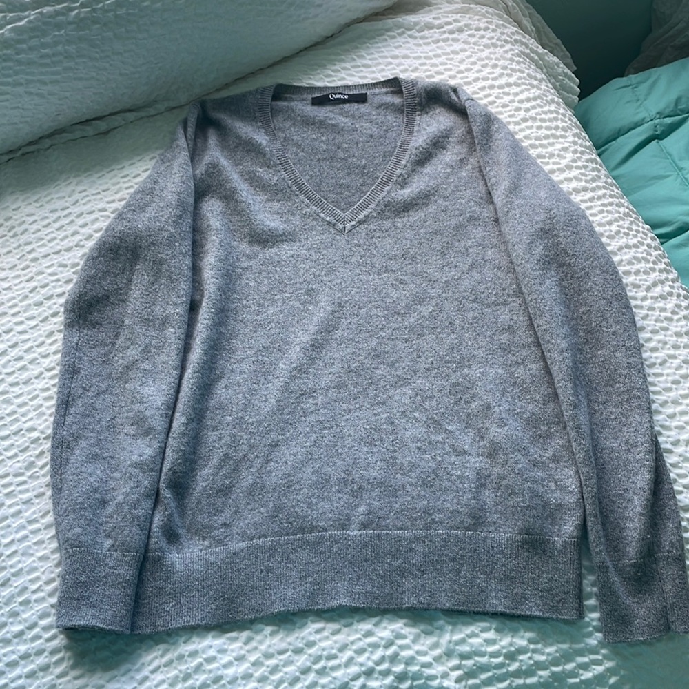 Long sleeve V-Neck mongolian cashmerr sweater